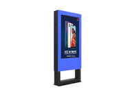 屋外の携帯用電池式のデジタル表記のキオスク55のインチLCDはデジタル ポスター表示を表示する